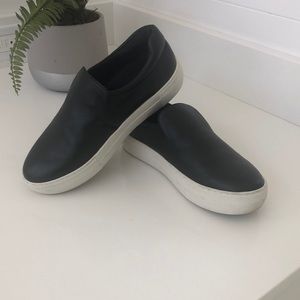 J slides sneaker